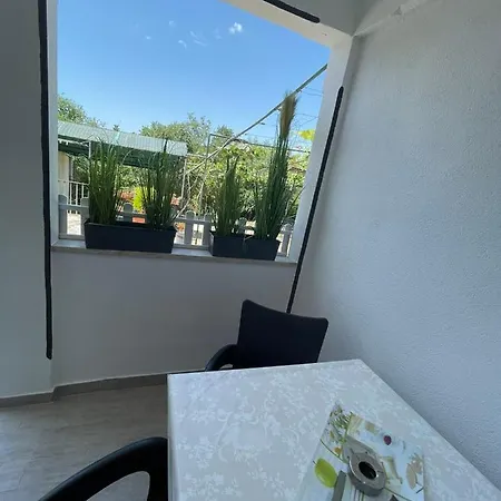 Mirko Apartment *