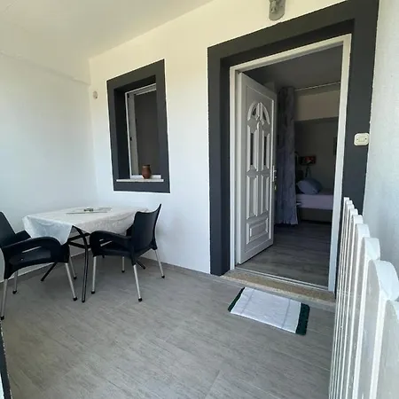 Apartment Mirko *